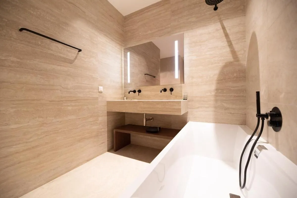 Luxury 2Br - Place Des Vosges - Le Marais Paris Apartment